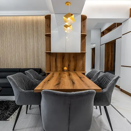 דירה Vitoshka Luxury 2-br Retreat By Bulgarianhomes סופיה
