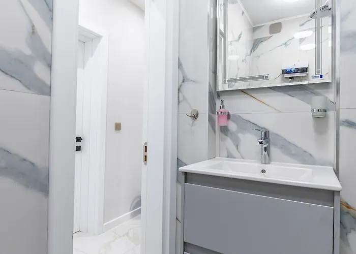 Vitoshka Luxury 2-br Retreat アパート ソフィア